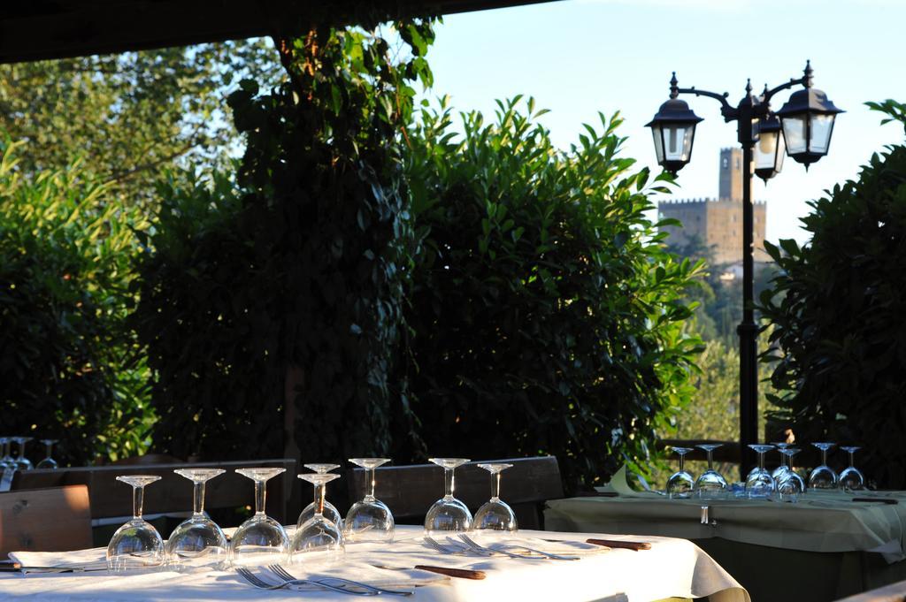 La Torricella Hotel Poppi Exterior foto